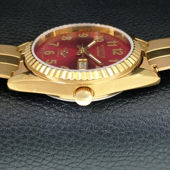 Vintage 1972 Citizen Automatic Mens Gold Watch W/daydate & Red accents - Picture 5 of 10